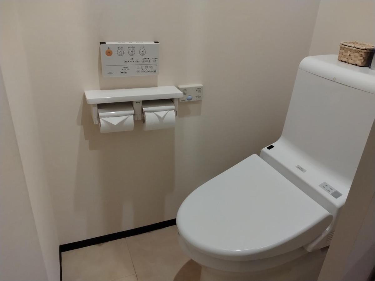 אוסקה ホテル ベニ ウエスト 大人専用 מראה חיצוני תמונה